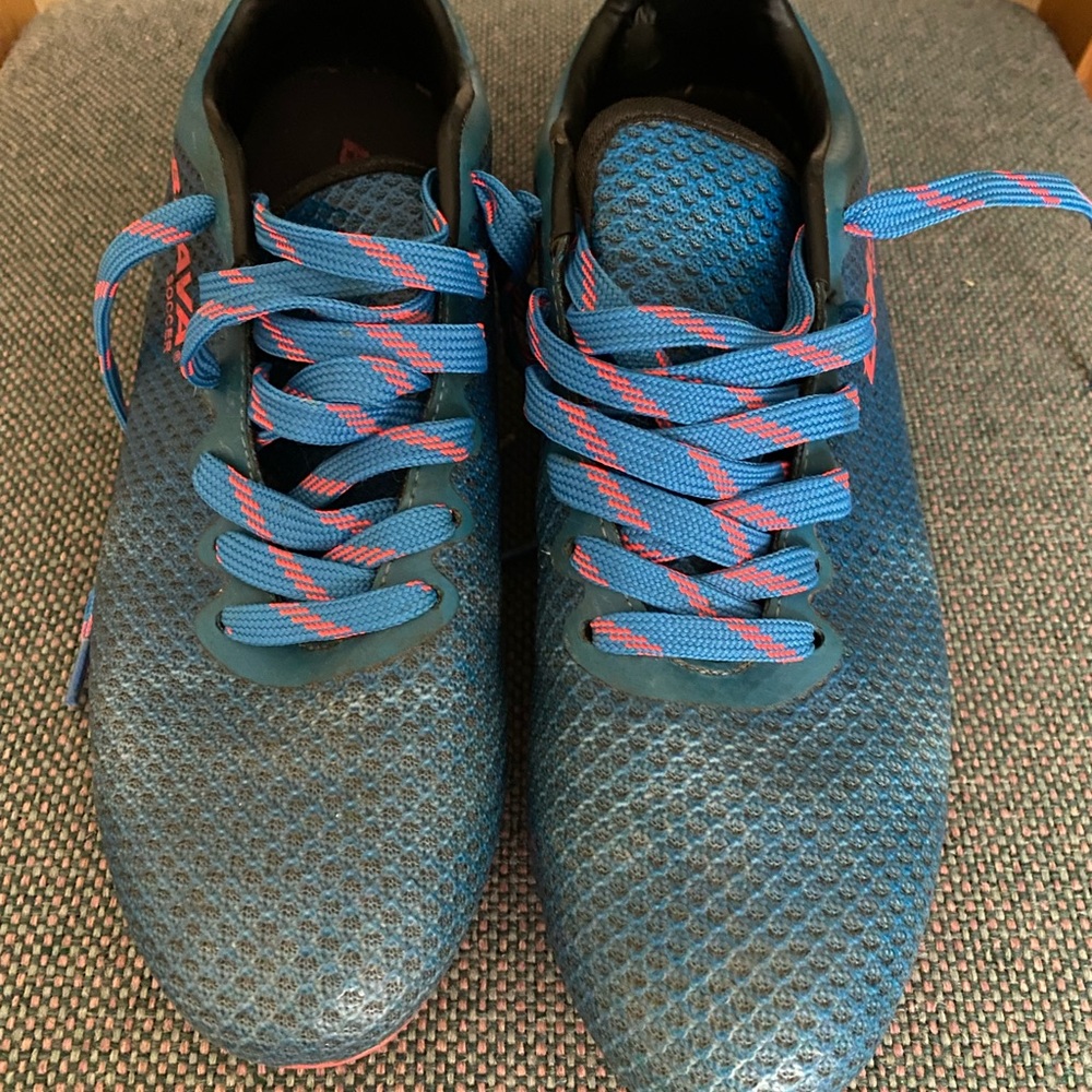 Brava Soccer Cleats Men’s Size 8